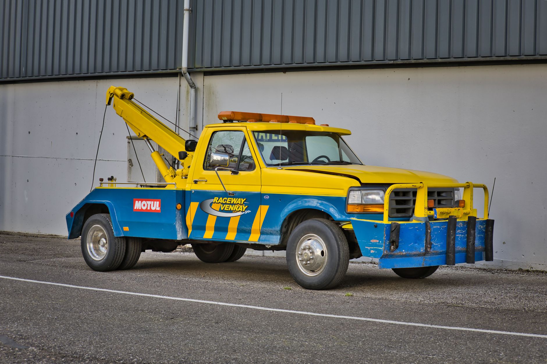 Remorquage voiture équipe à Levallois-Perret